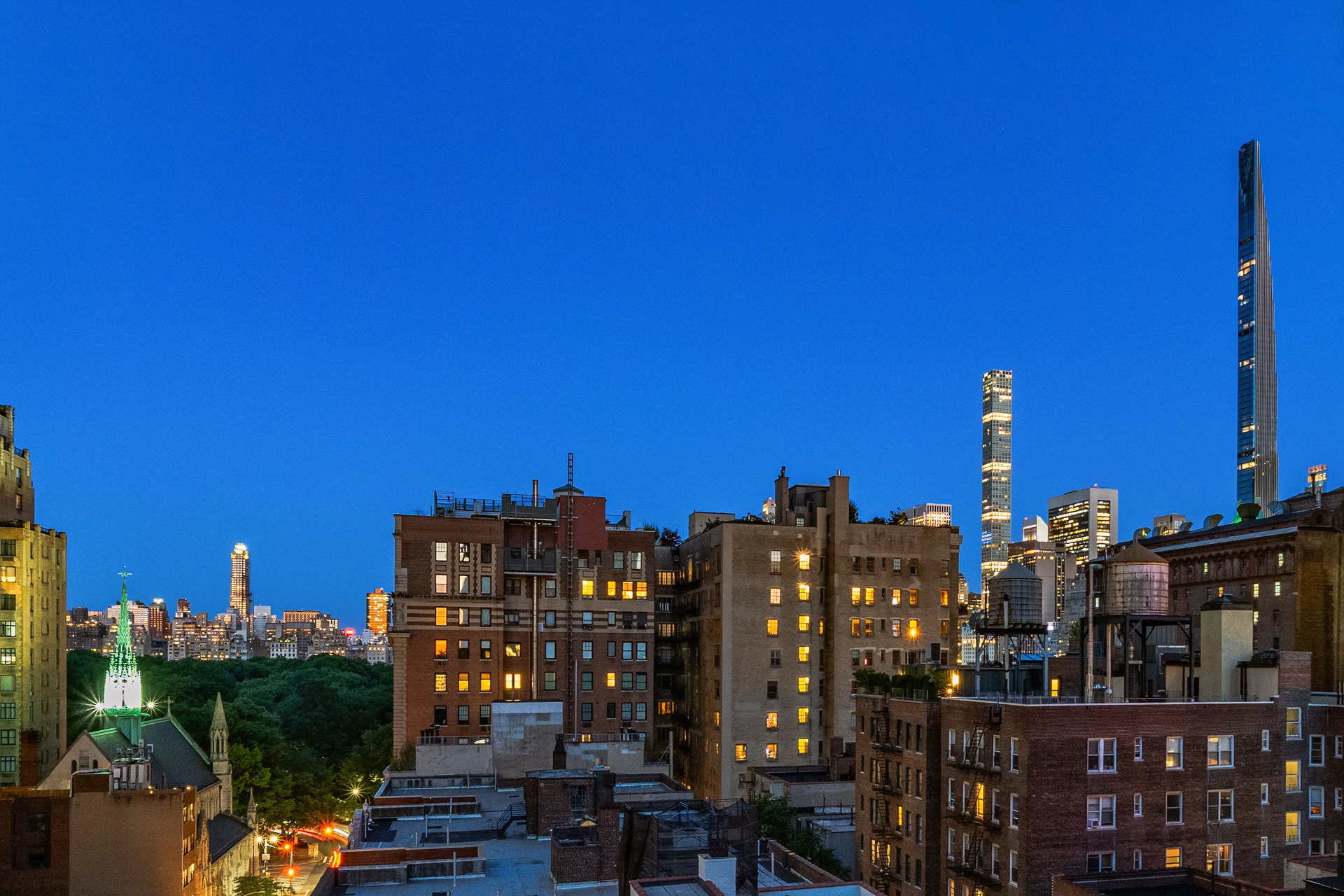 43 W 64TH Street PH10B