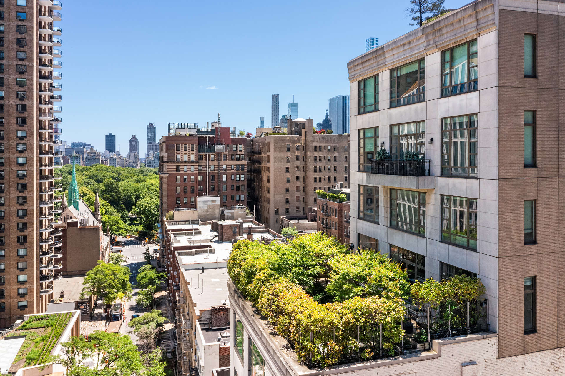 43 W 64TH Street PH10B