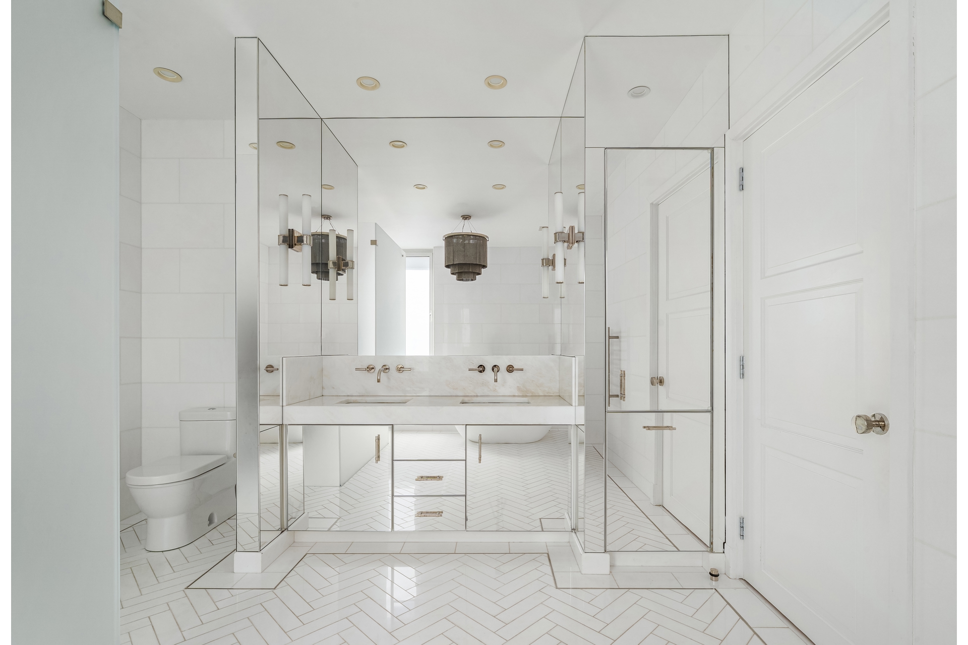 43 W 64TH Street PH10B