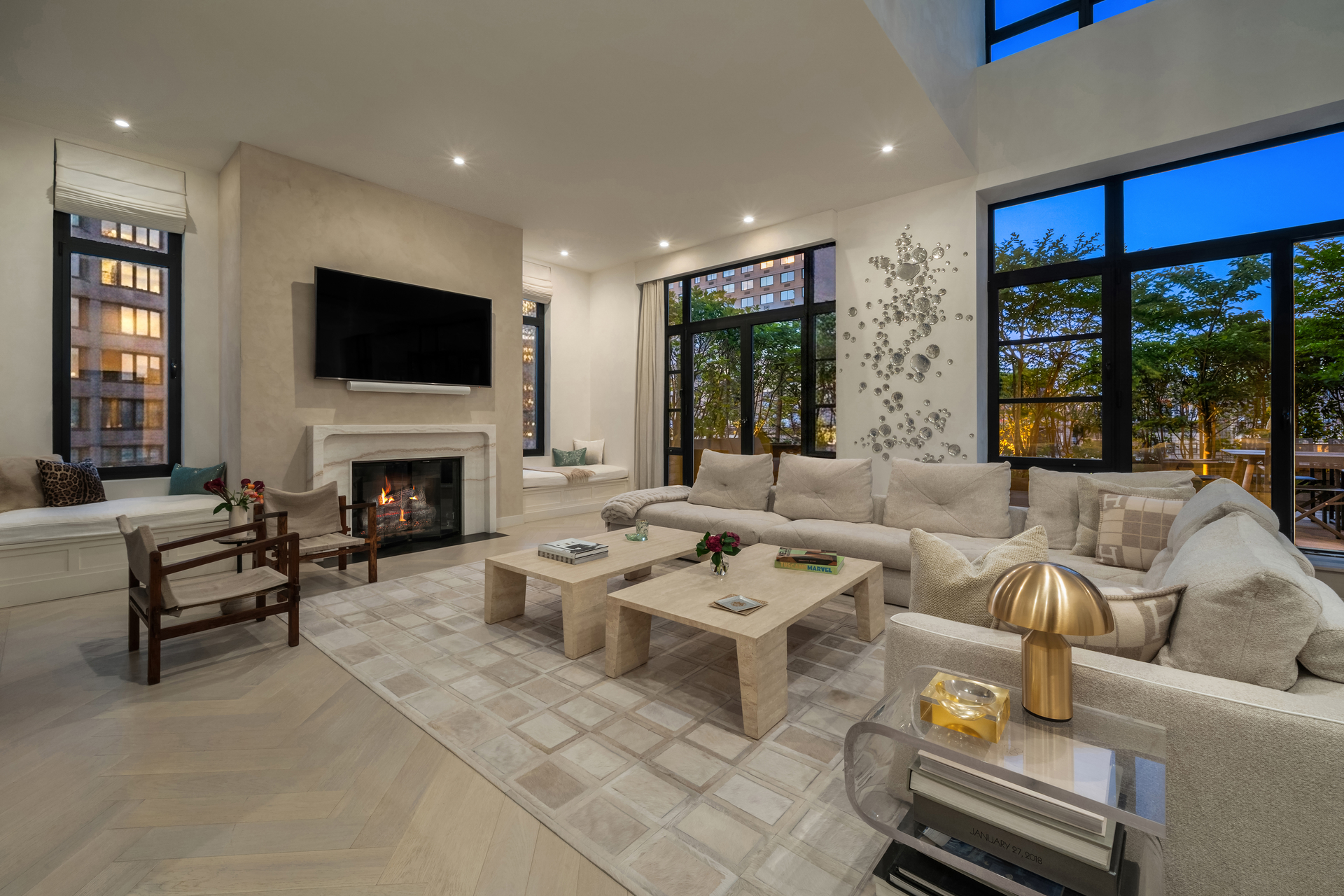 43 W 64TH Street PH10B
