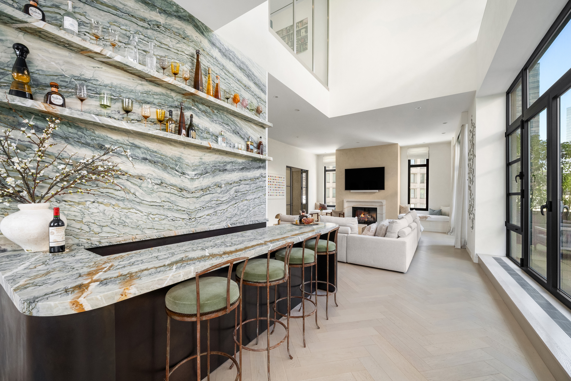 43 W 64TH Street PH10B