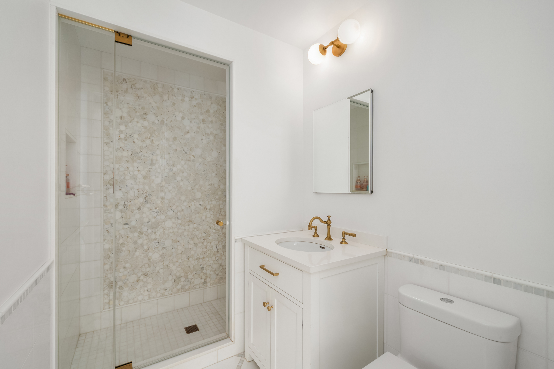 43 W 64TH Street PH10B