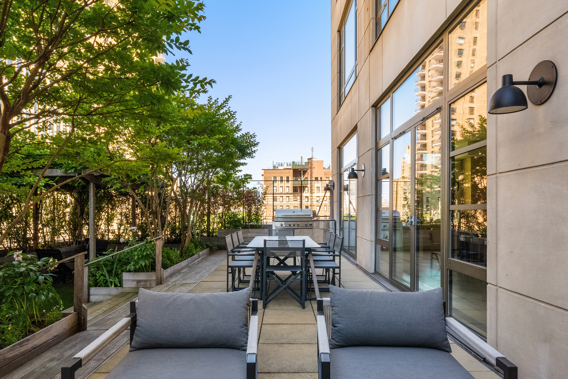 43 W 64TH Street PH10B