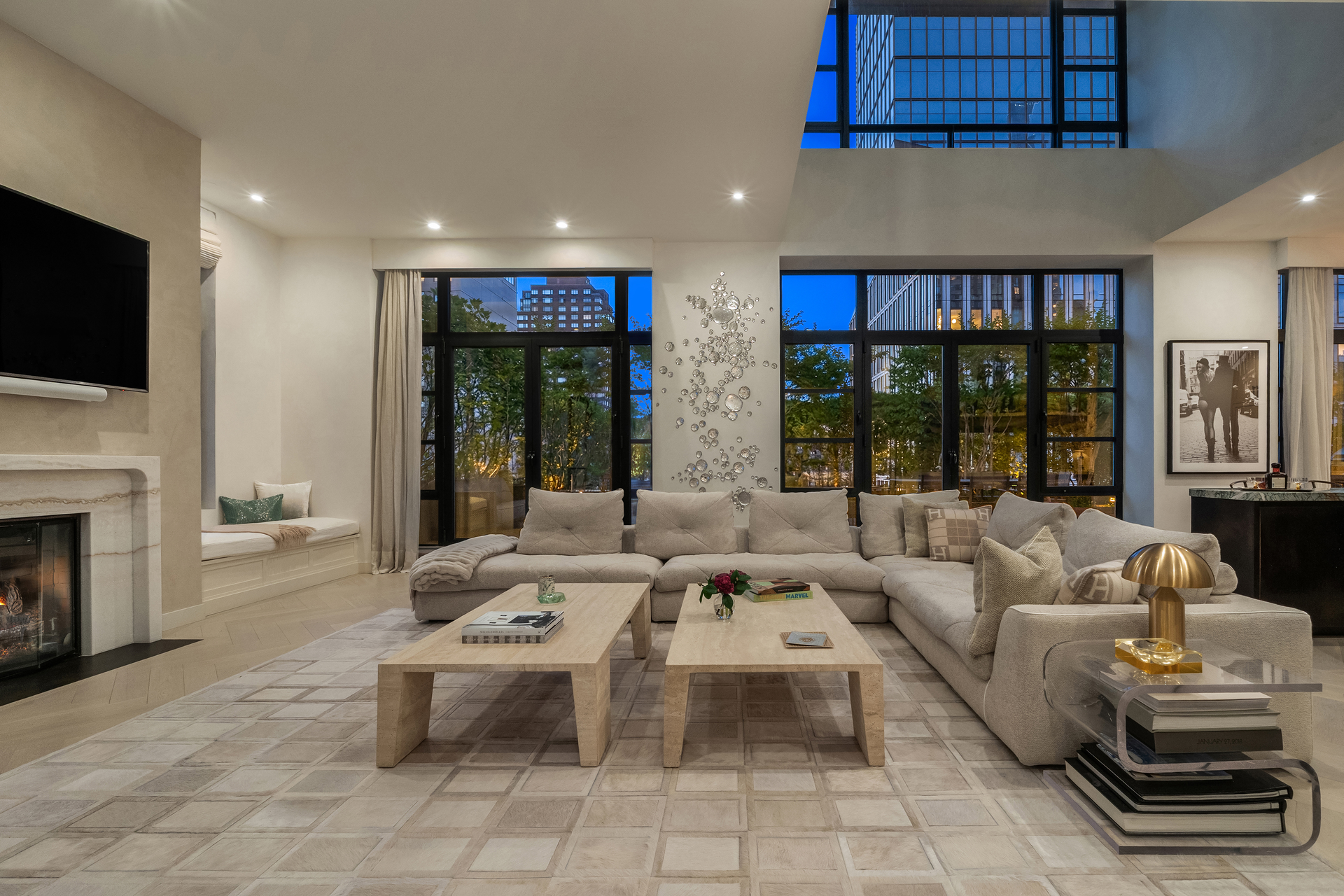43 W 64TH Street PH10B
