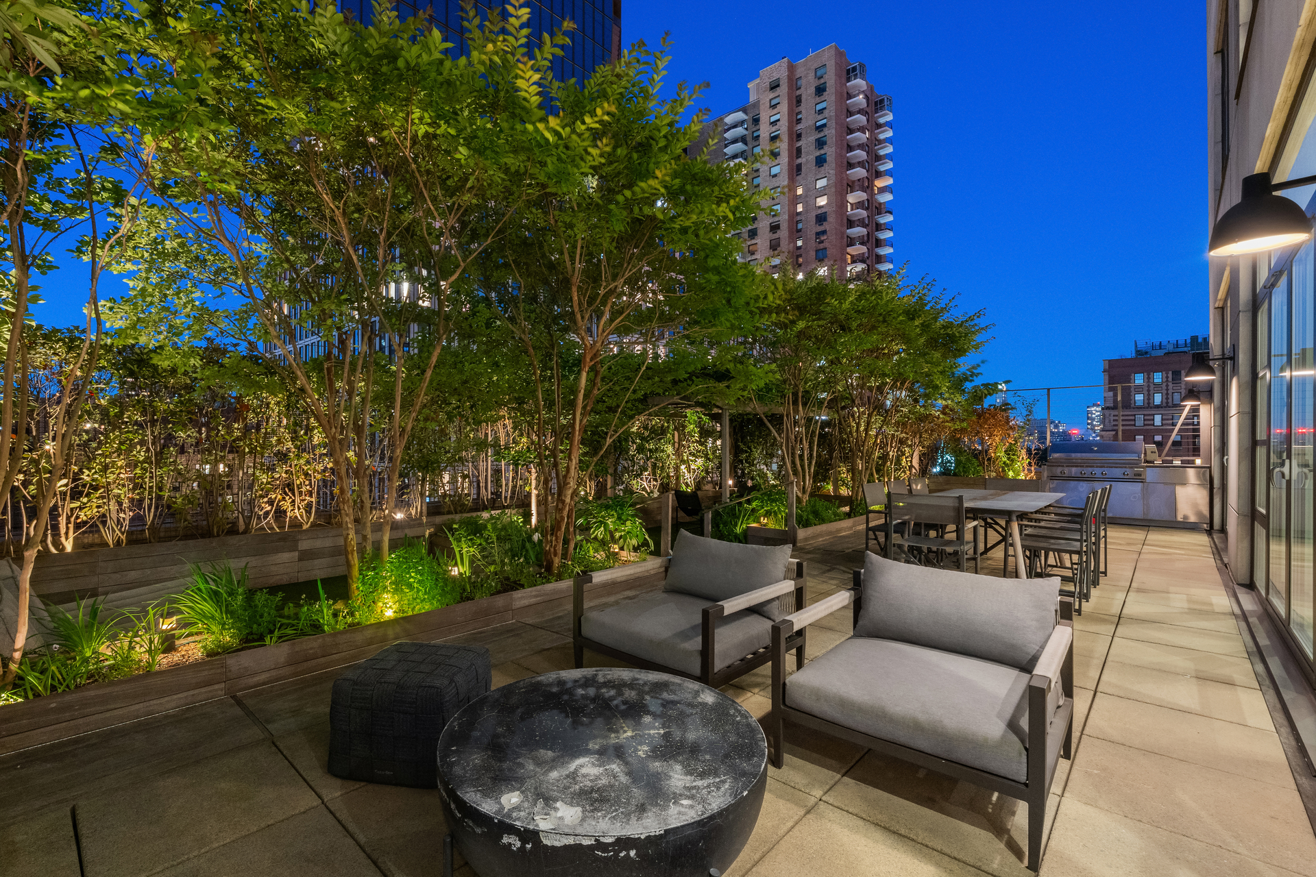 43 W 64TH Street PH10B