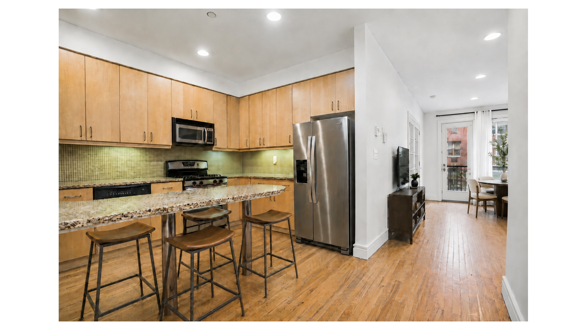 296 E 2ND Street 4H