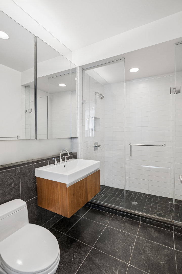 311 W BROADWAY 5H