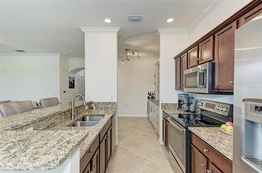 16814 VARDON TERRACE Unit: 405