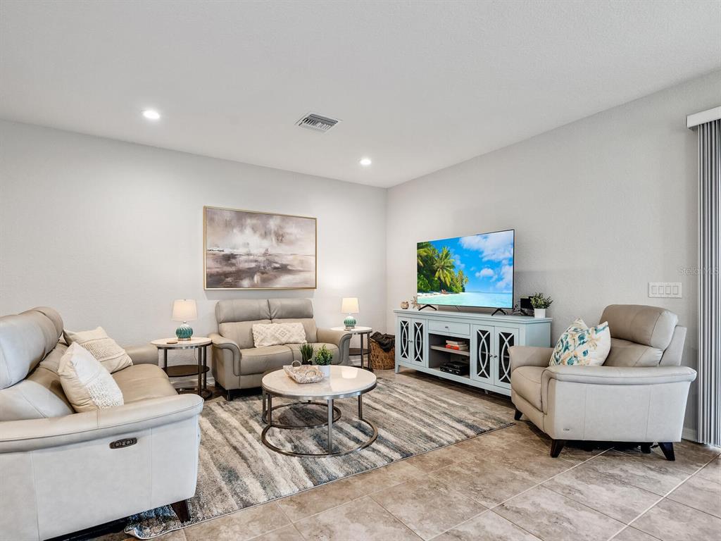 1318 GRANTHAM DRIVE