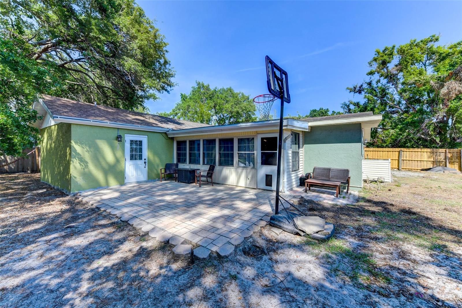 4407 PARNELL DRIVE
