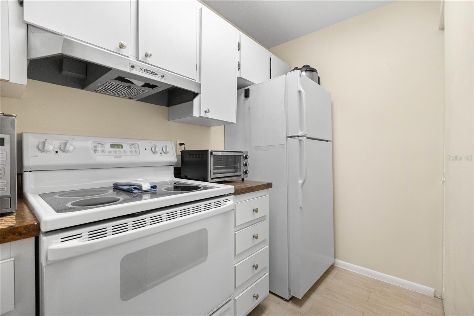 3213 BENEVA ROAD Unit: 104