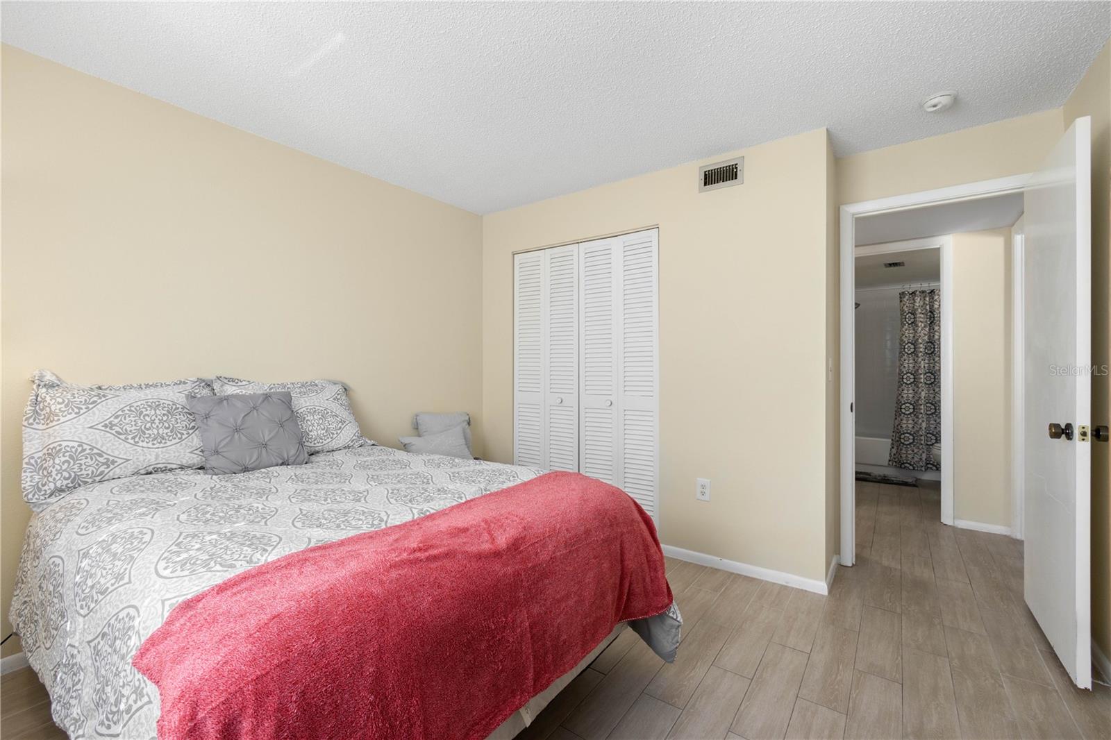 3213 BENEVA ROAD Unit: 104