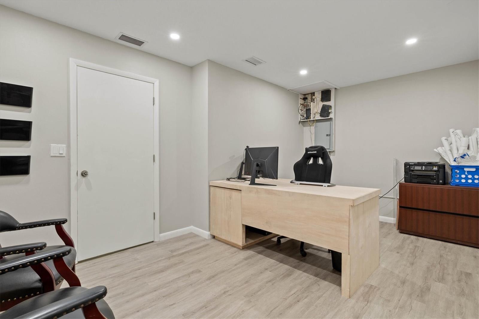 1117 30TH AVE W