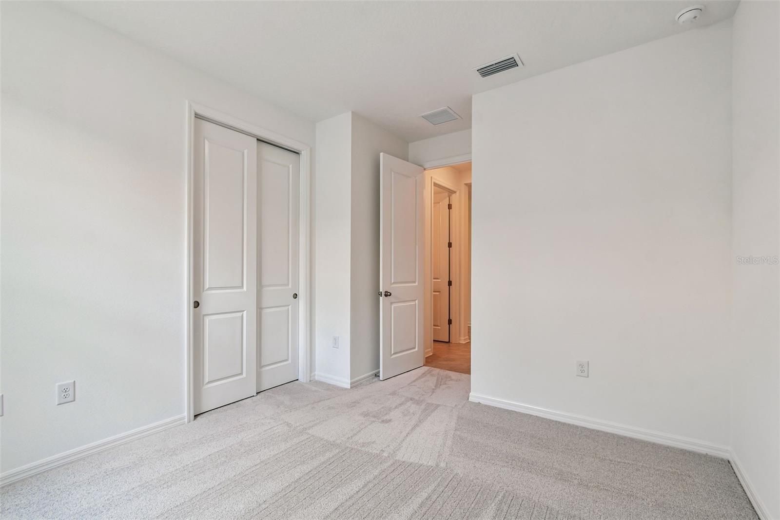 11818 MOONSAIL DR