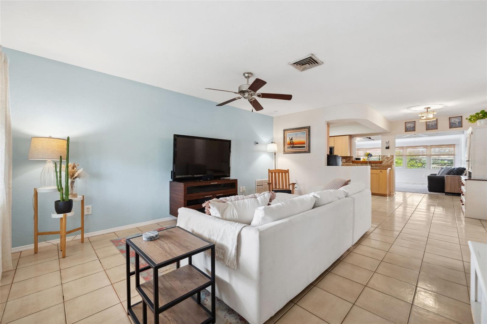 4407 PARNELL DR