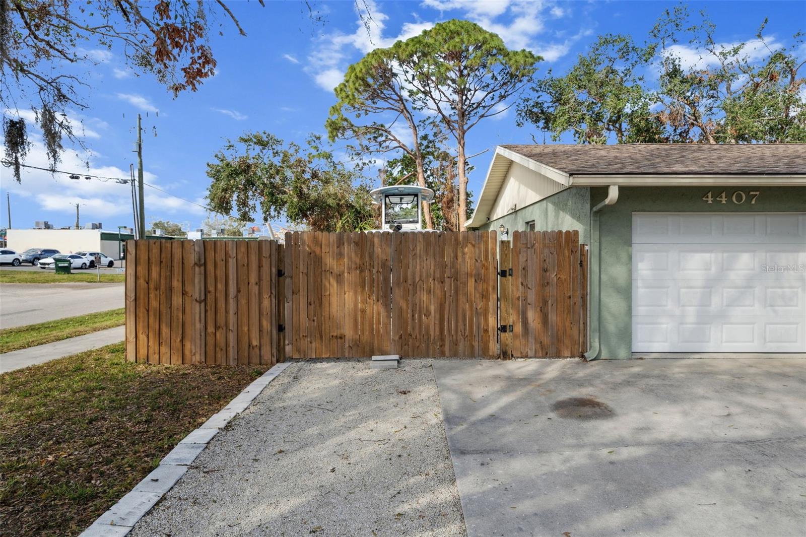 4407 PARNELL DR