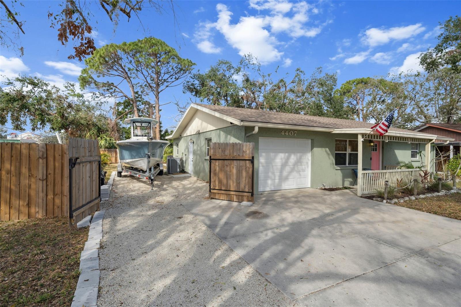 4407 PARNELL DR