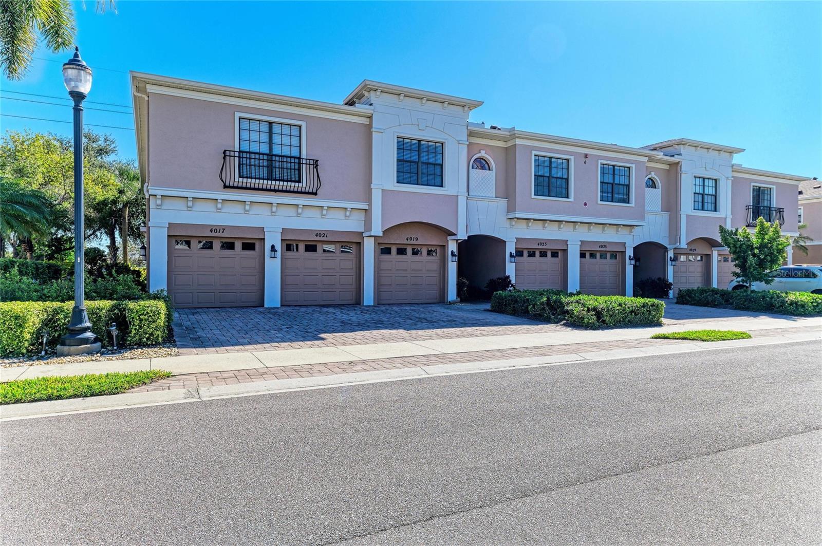 4023 OVERTURE CIR #318