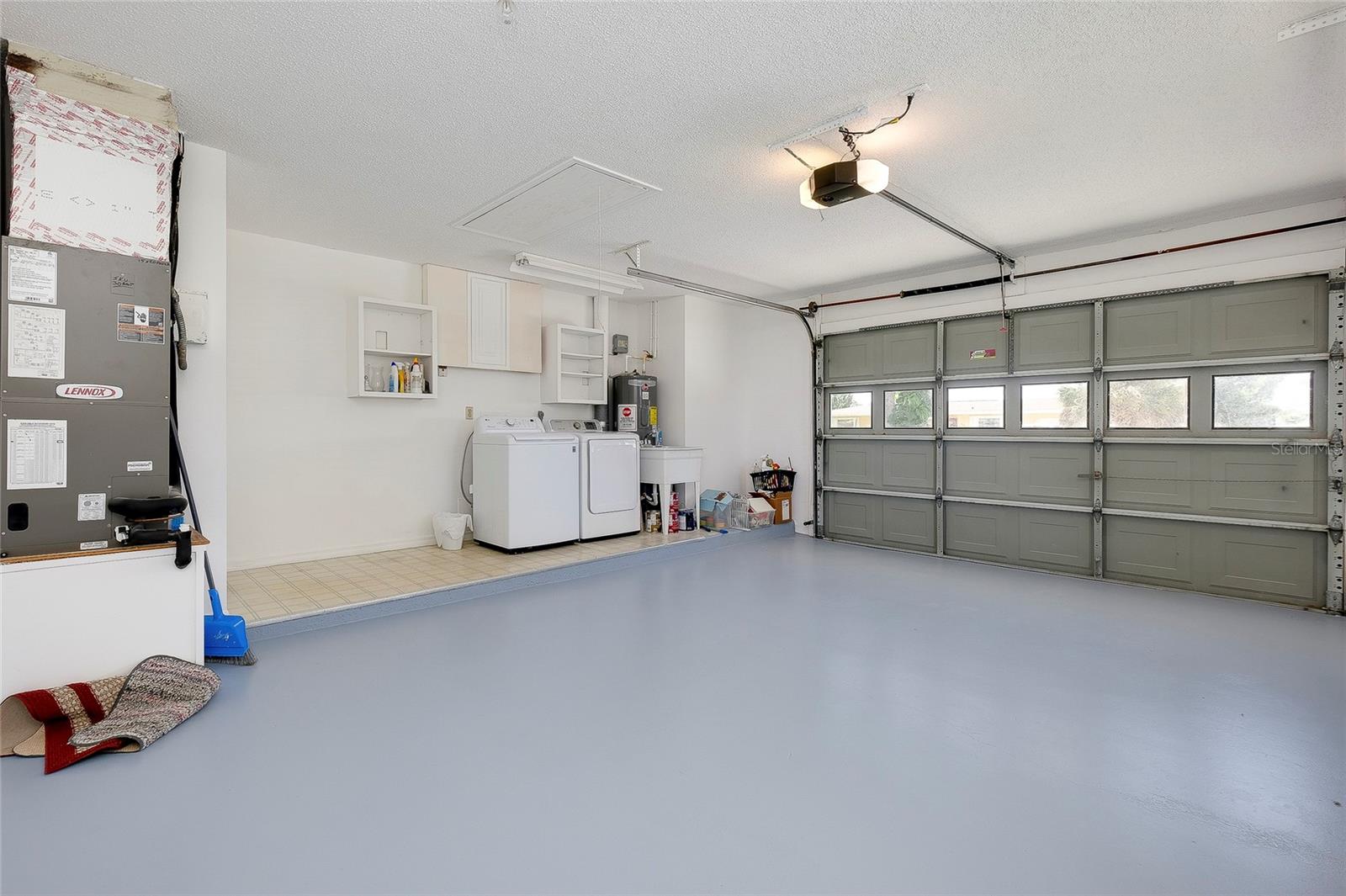 409 W SHADE DRIVE