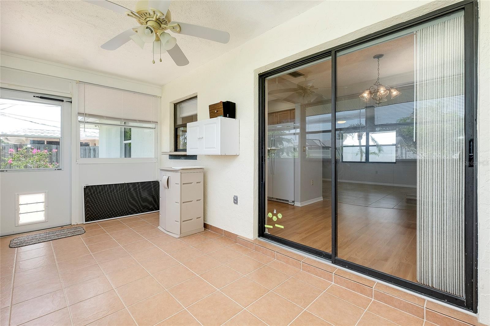 409 W SHADE DRIVE