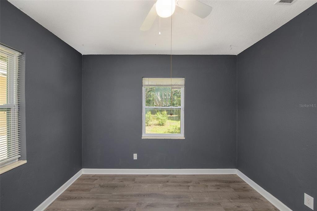 105 N CORONA AVENUE