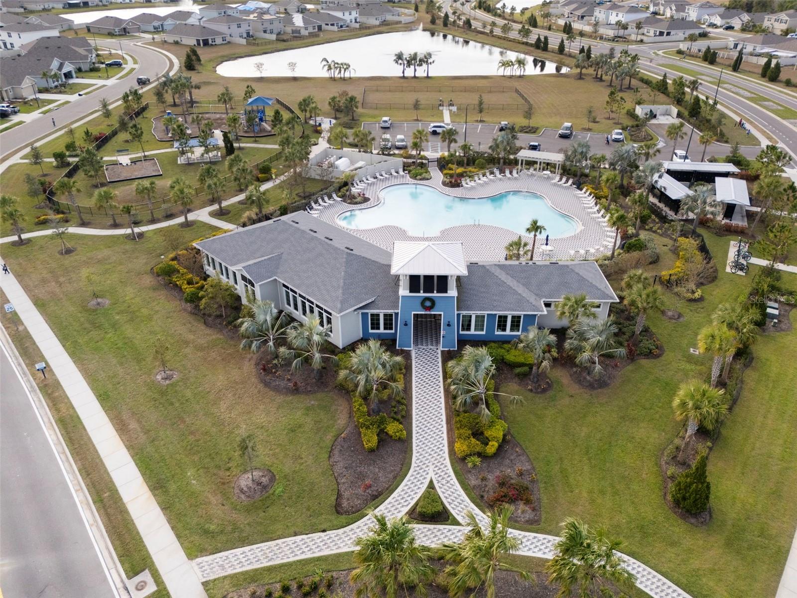 10303 CHARLOTTE DR