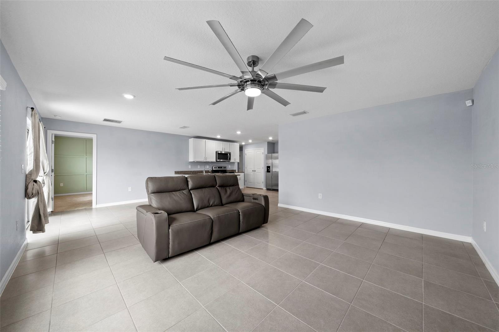 10303 CHARLOTTE DR