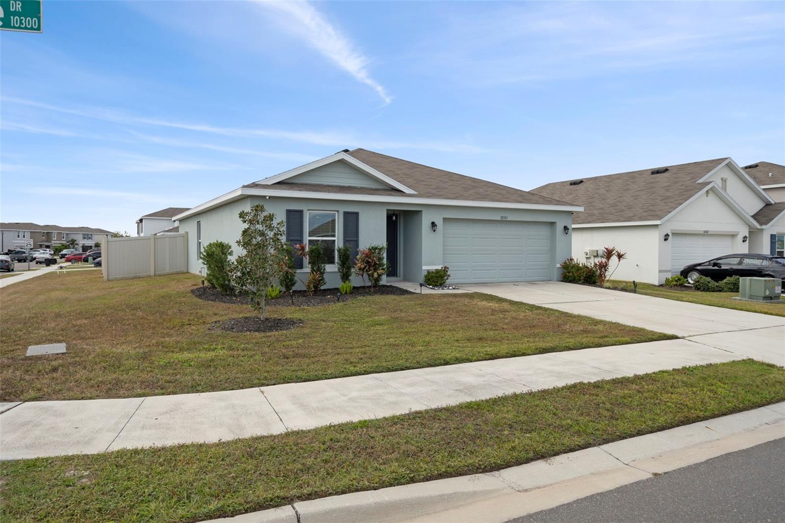 10303 CHARLOTTE DR