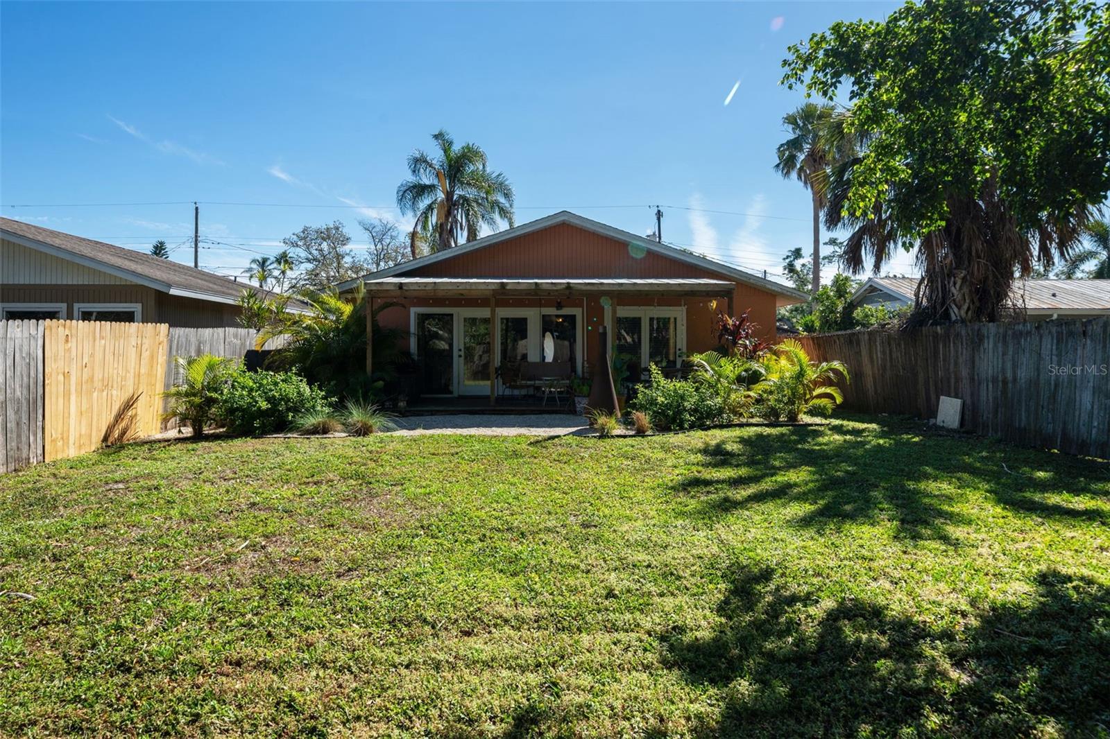 4156 IOLA DR