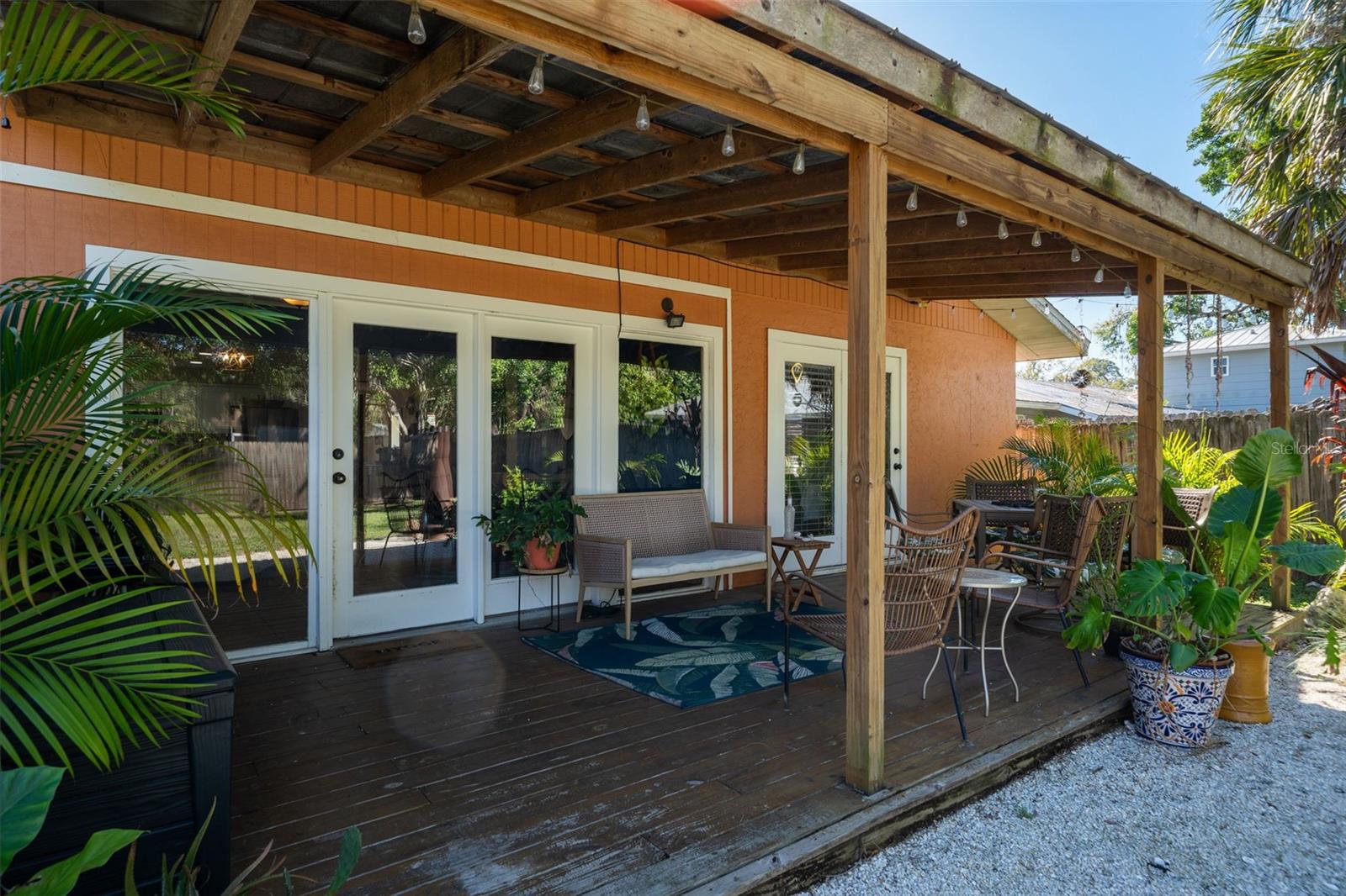 4156 IOLA DR