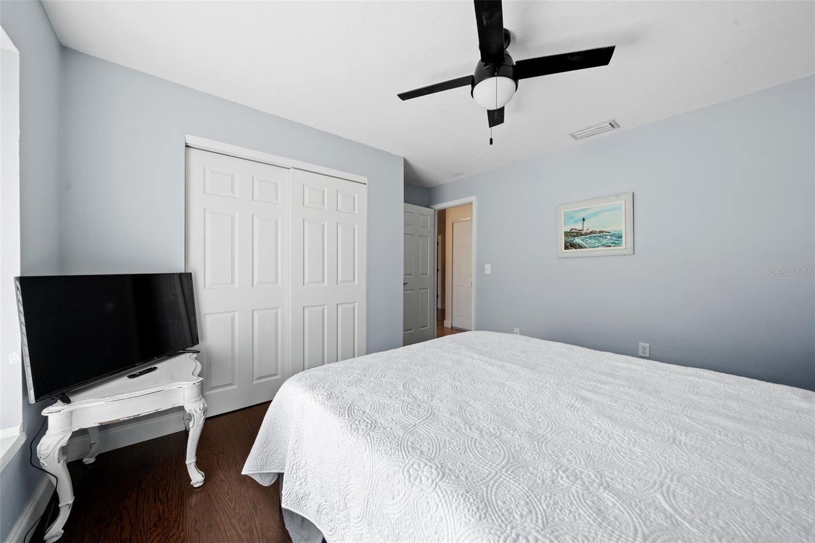 4156 IOLA DR