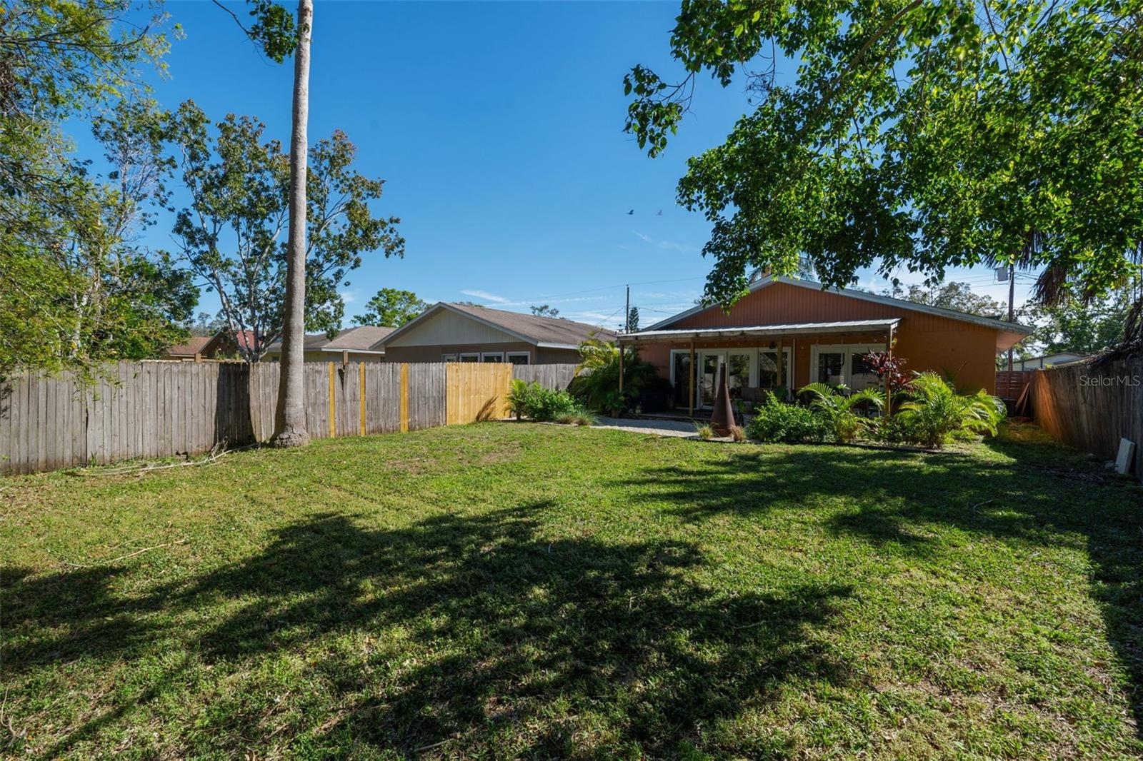 4156 IOLA DR