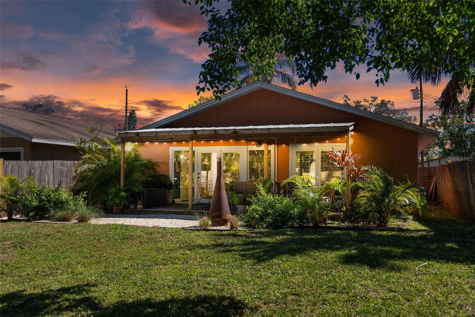 4156 IOLA DR
