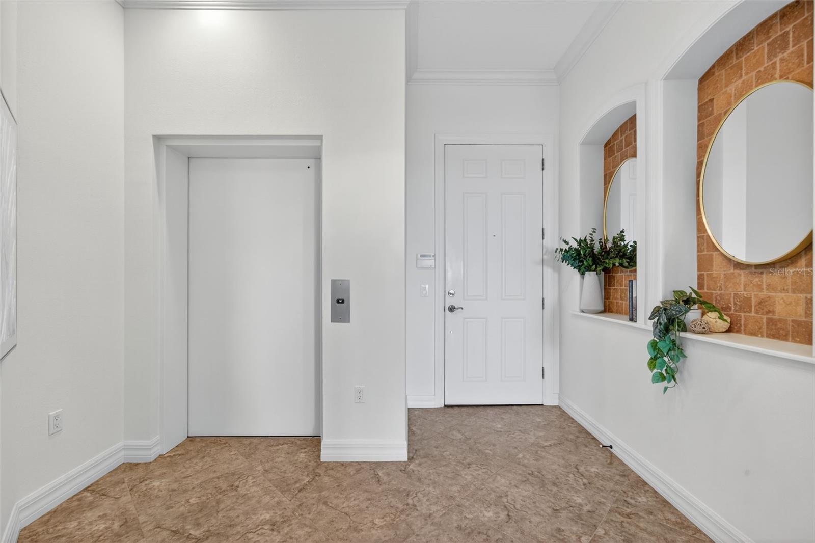 5531 CANNES CIR #801