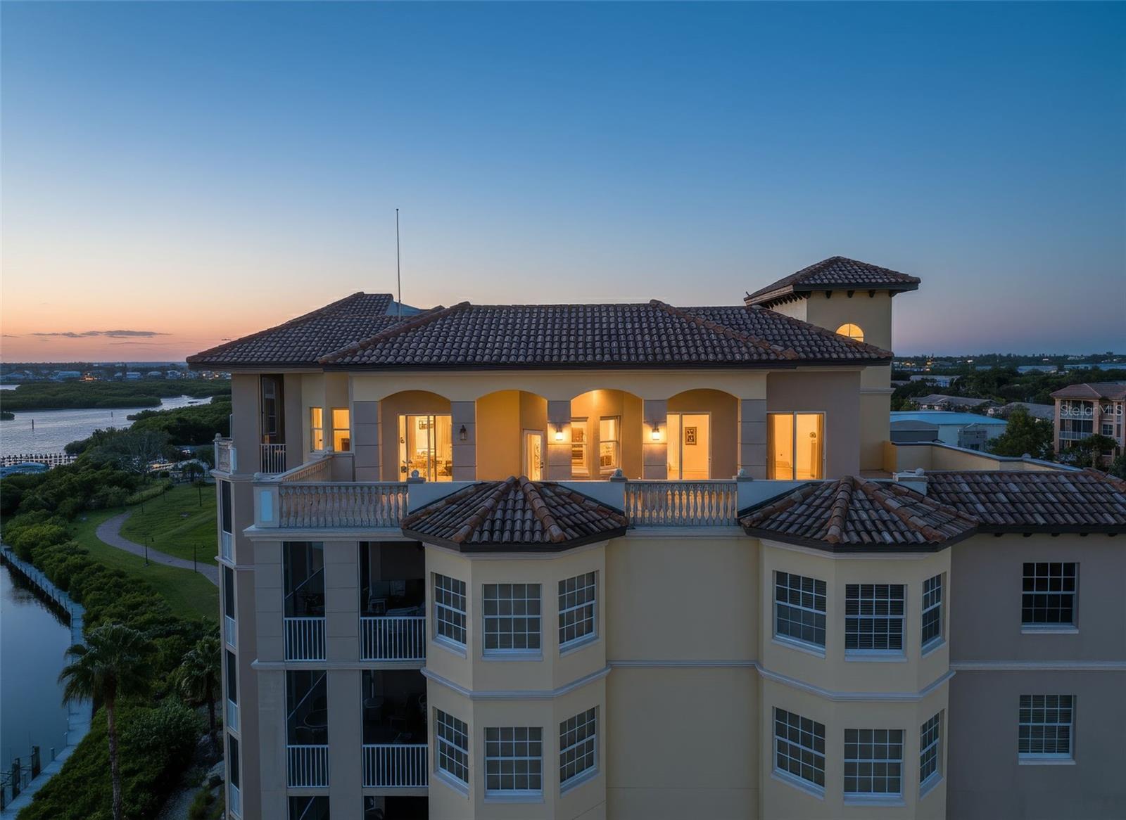 5531 CANNES CIR #801