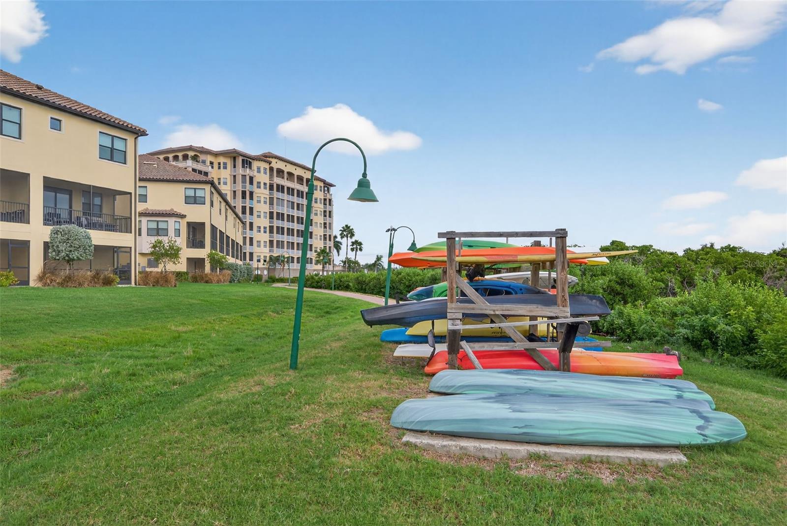 5531 CANNES CIR #801