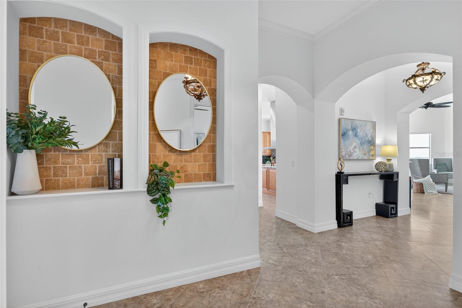 5531 CANNES CIR #801