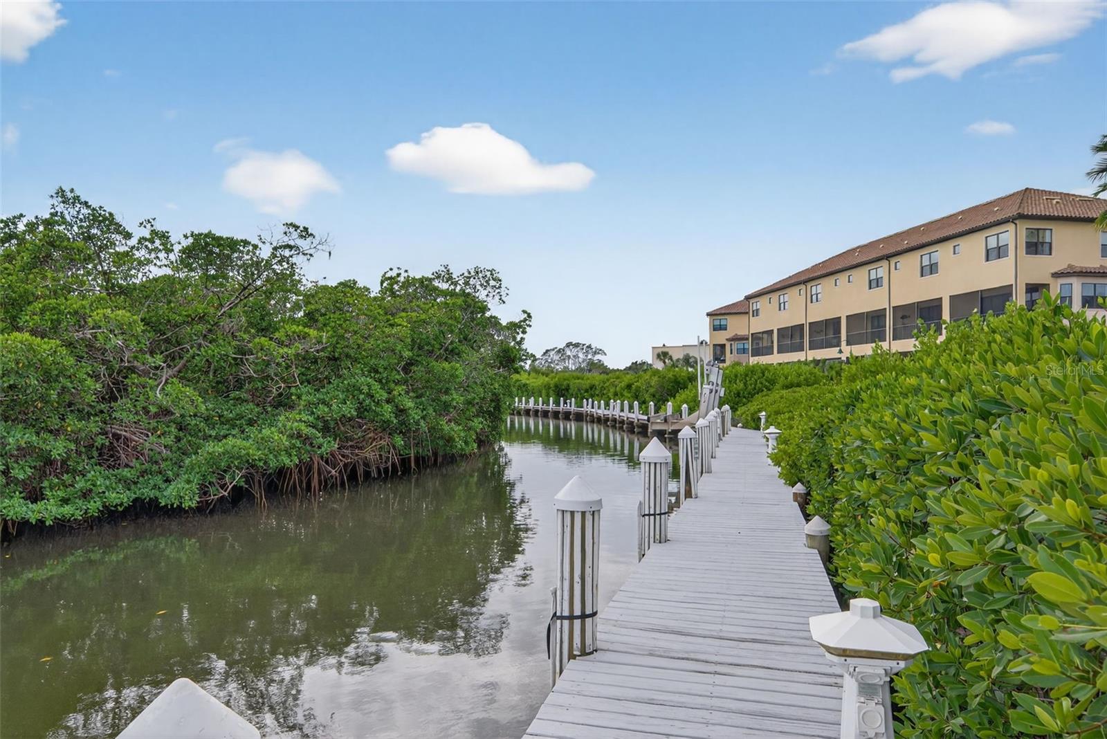 5531 CANNES CIR #801