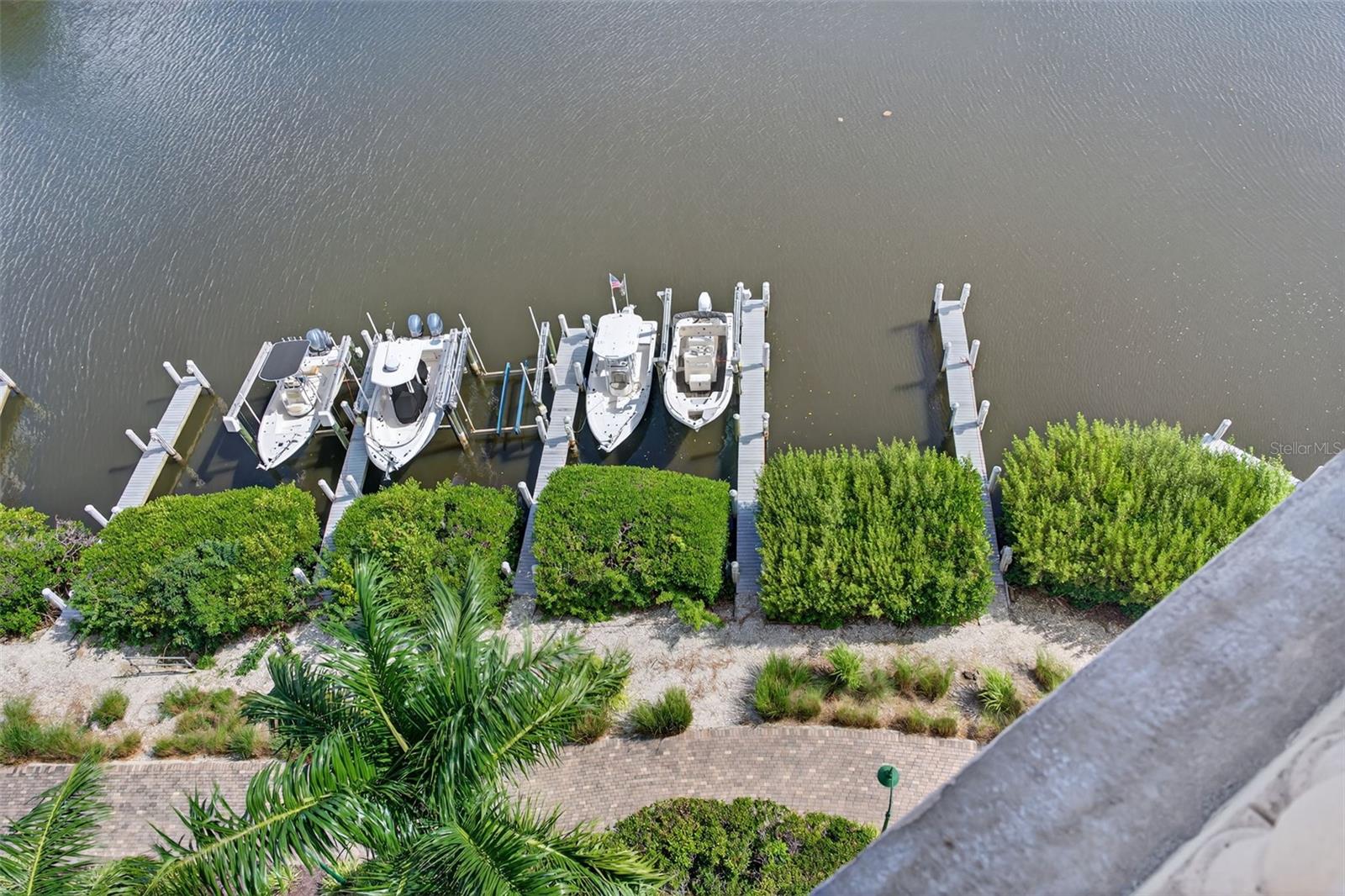 5531 CANNES CIR #801