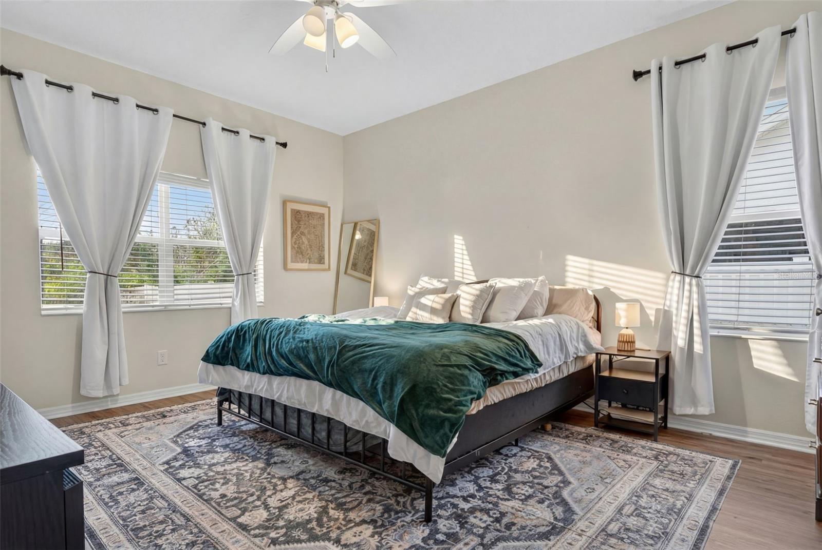 6325 35TH AVENUE CIR E