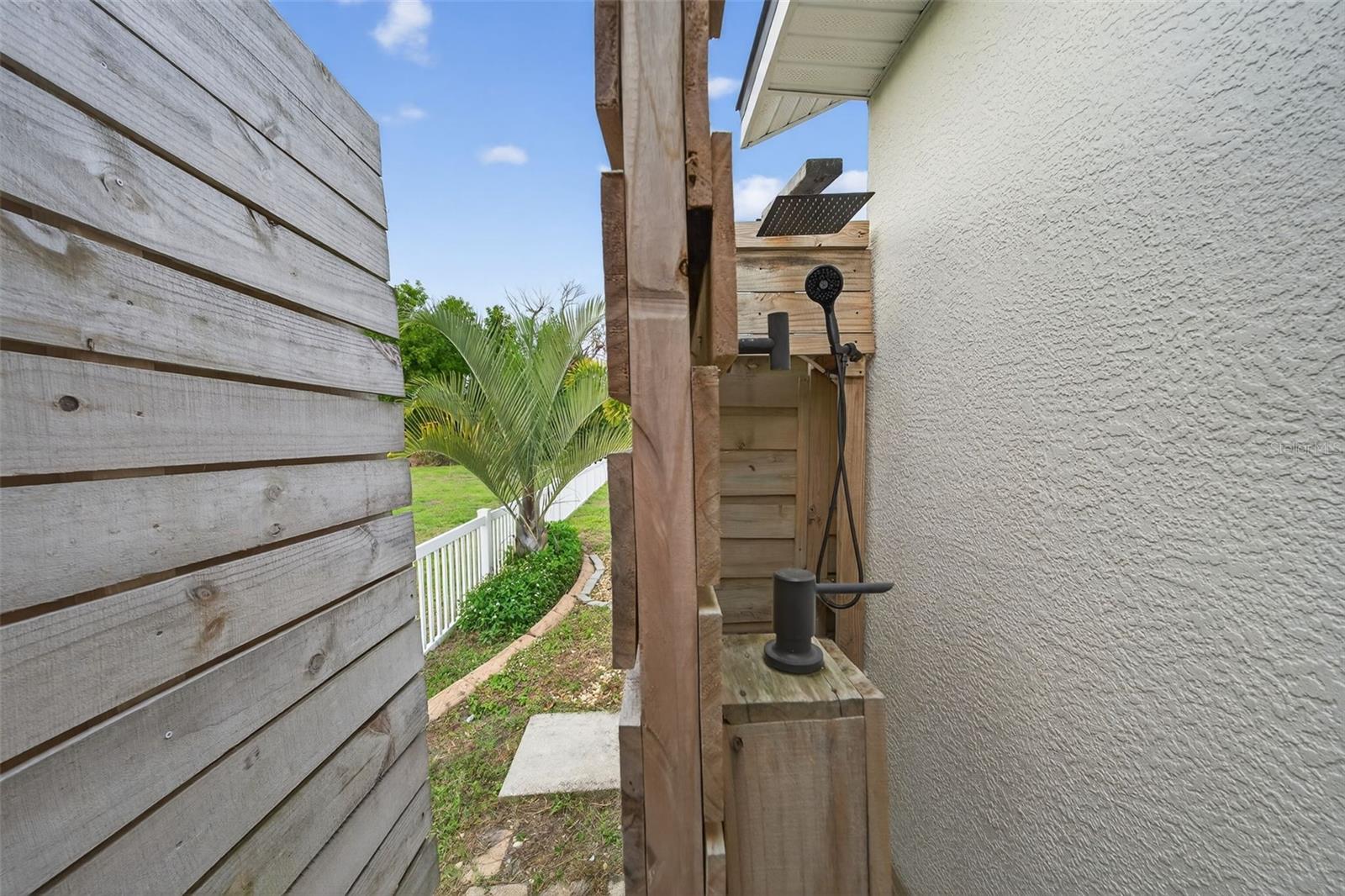 6325 35TH AVENUE CIR E