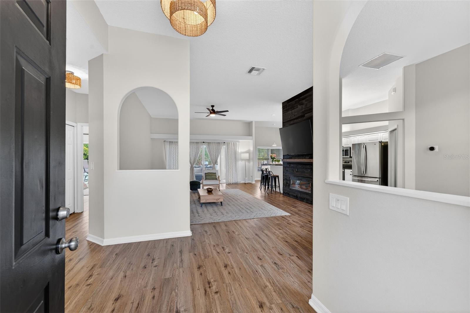 6325 35TH AVENUE CIR E