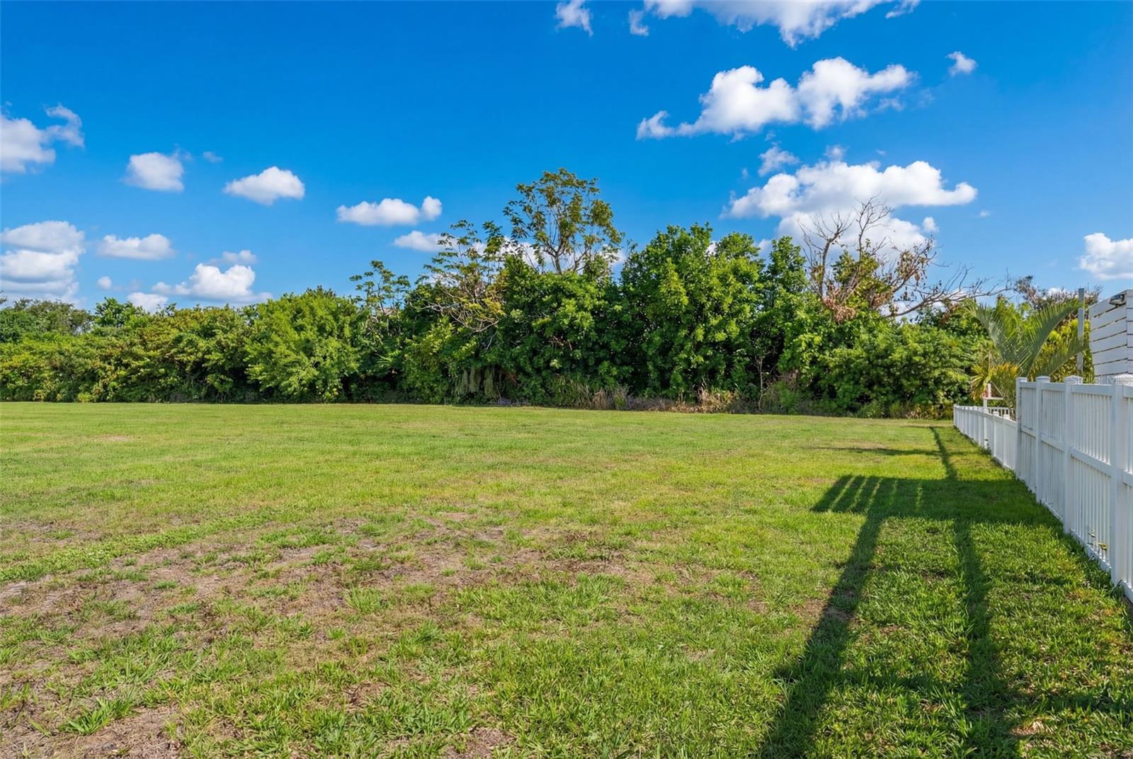 6325 35TH AVENUE CIR E