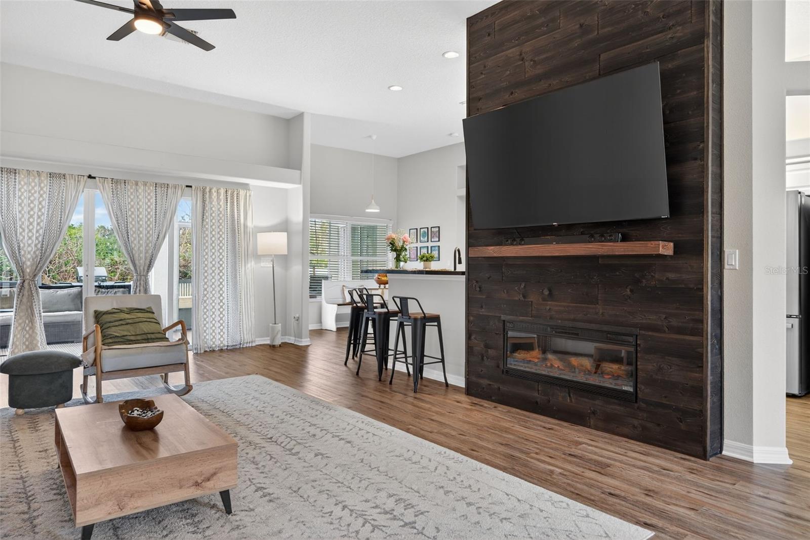 6325 35TH AVENUE CIR E