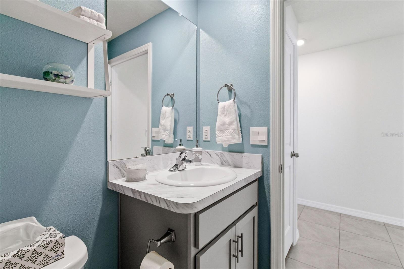 3718 MANNERED GOLD AVE