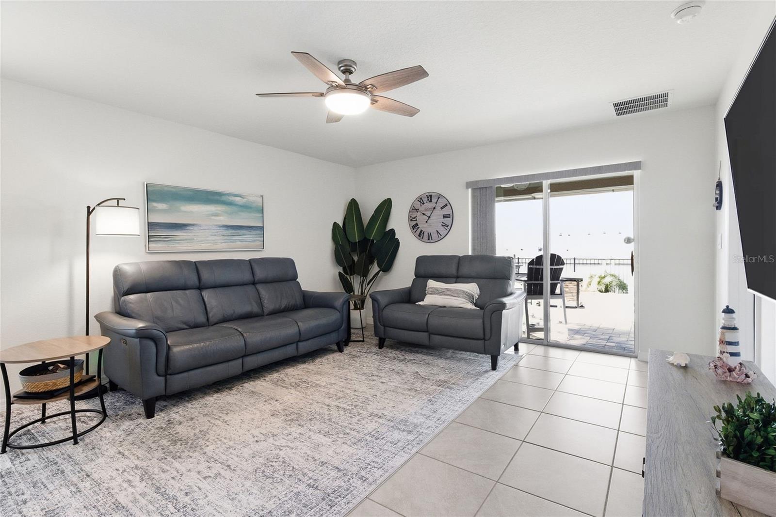 3718 MANNERED GOLD AVE