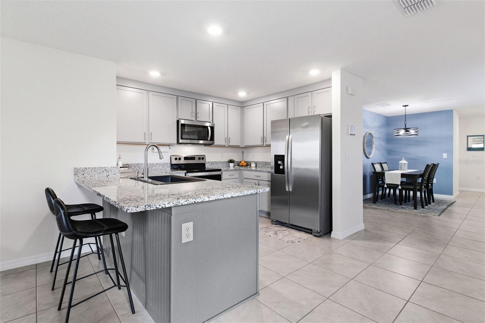 3718 MANNERED GOLD AVE