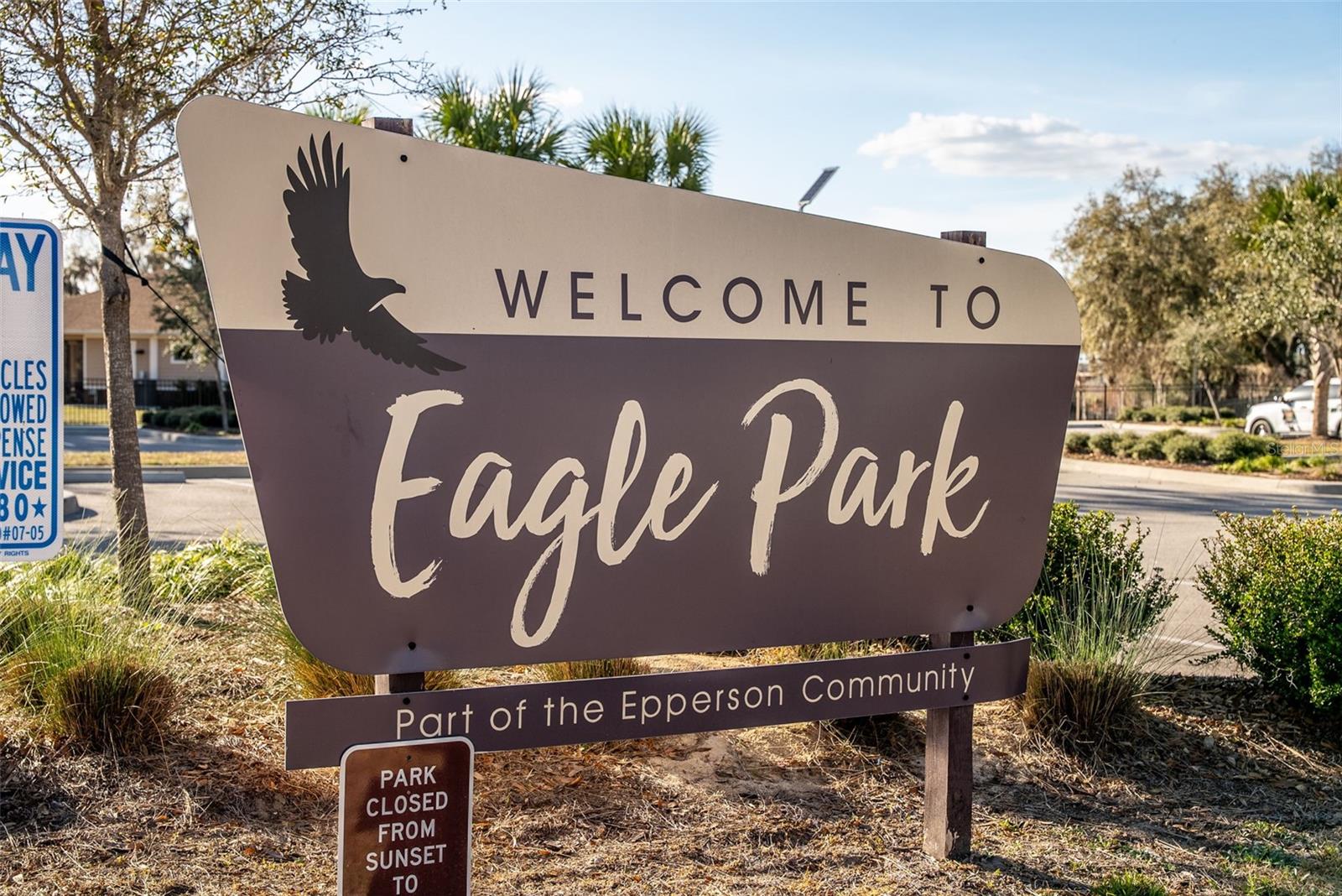 8903 DRUMMER PLANK DR