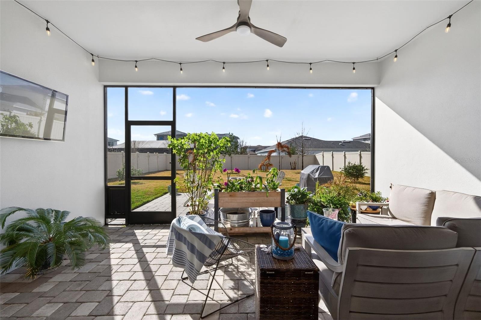 8903 DRUMMER PLANK DR