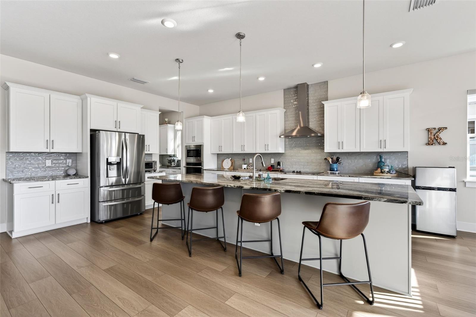 8903 DRUMMER PLANK DR